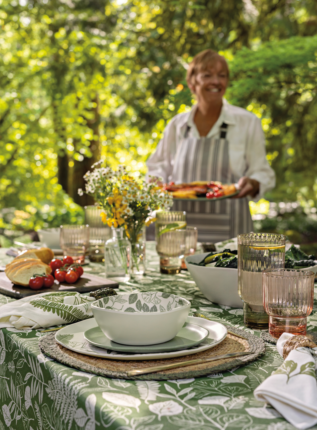 How to Choose the Perfect Tablecloth