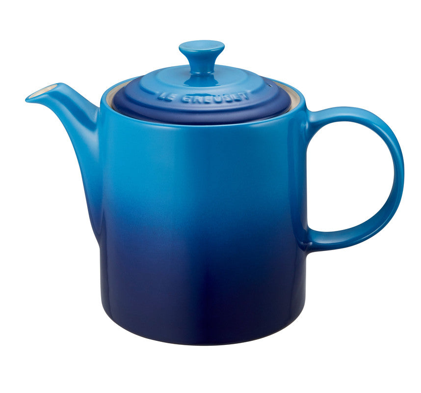 Classic 1.3 L Grand Teapot - Britannia Kitchen & Home Calgary